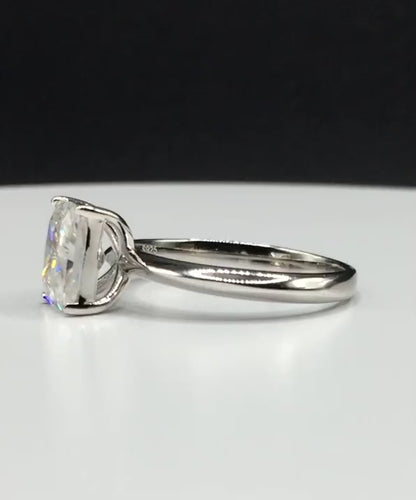 Radiant Cut 2ct Solitaire Moissanite Ring