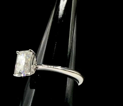 Radiant Cut Solitaire 1ct Moissanite Ring