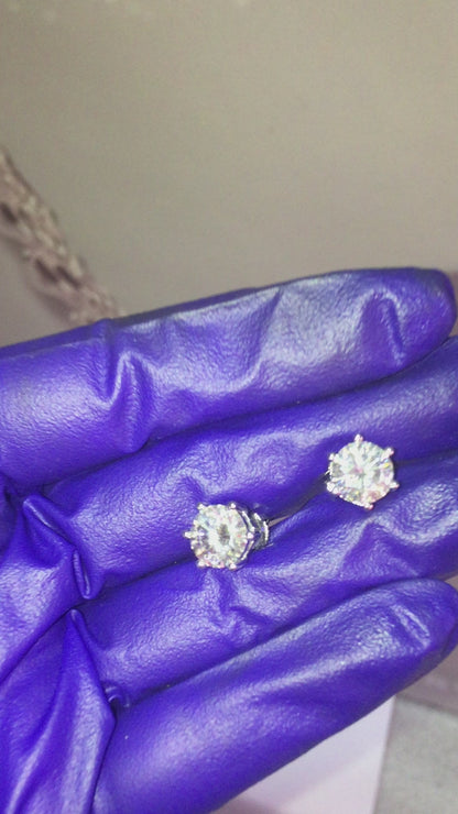 2 Ct. (8mm) Moissanite Stud Earrings