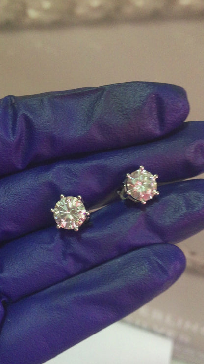 2 Ct. (8mm) Moissanite Stud Earrings